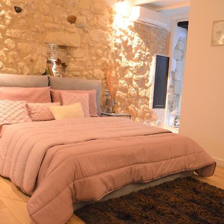 Domu 600 - Suite Mini Appartamento Cagliari Centro Storico Экстерьер фото