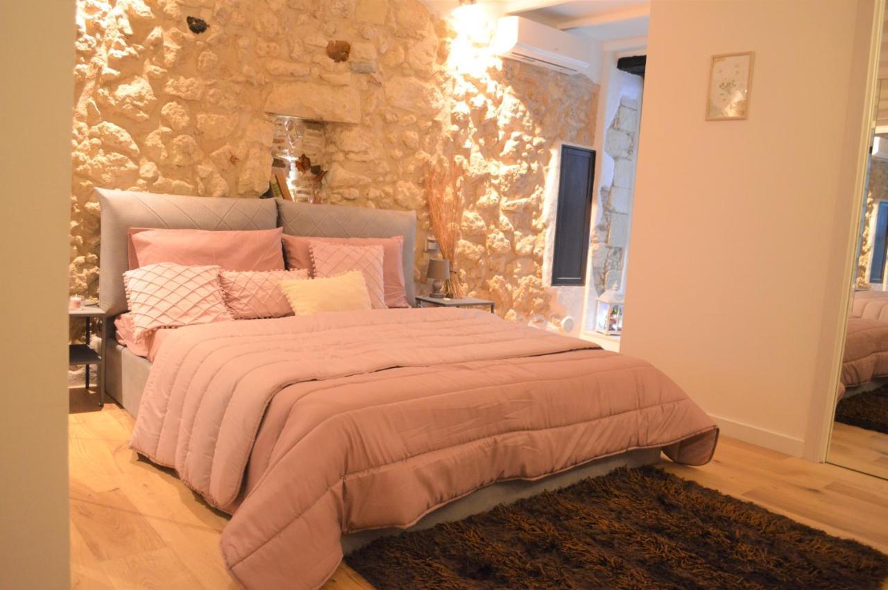 Domu 600 - Suite Mini Appartamento Cagliari Centro Storico Экстерьер фото